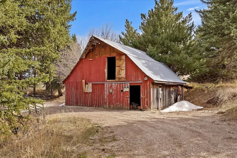 Land -Single Family Acreage in Liberty