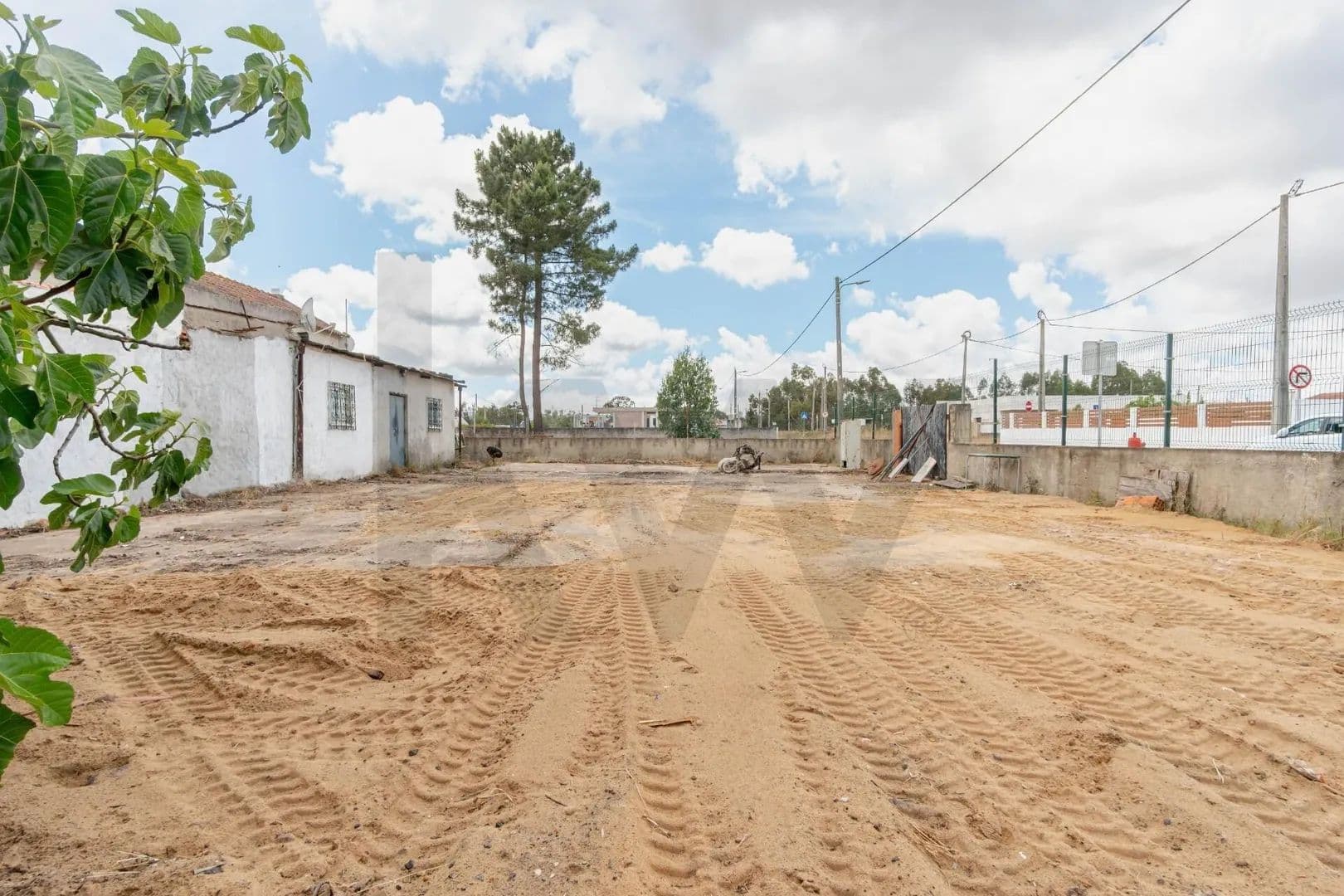 609 Acres of Land for Sale in Quinta do Anjo, Palmela - land for sale