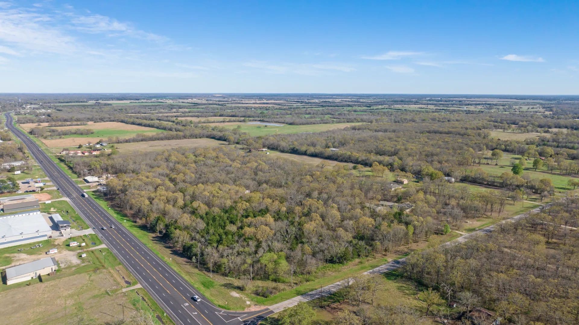 High-Visibility 30.35 Acres with HWY 82 Frontage | Paris, TX - Paris, Texas, 75462