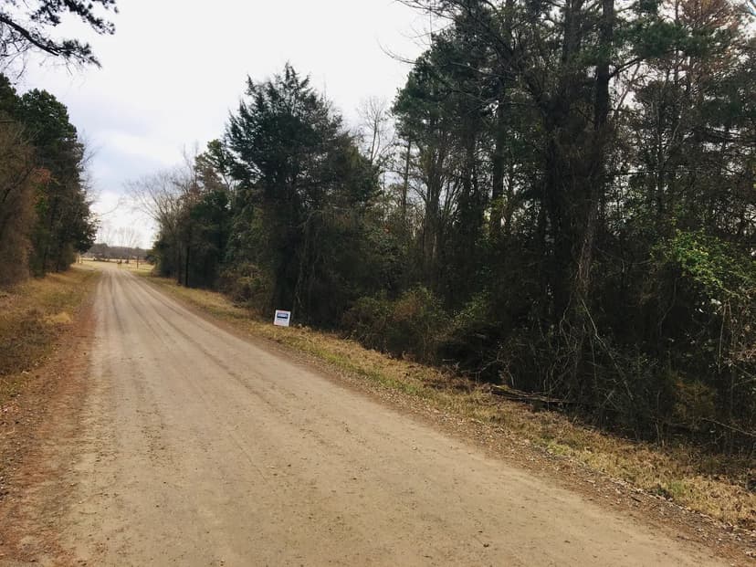 Land -Single Family Acreage in London