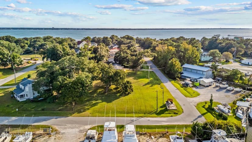 Vacant Land in Morehead City