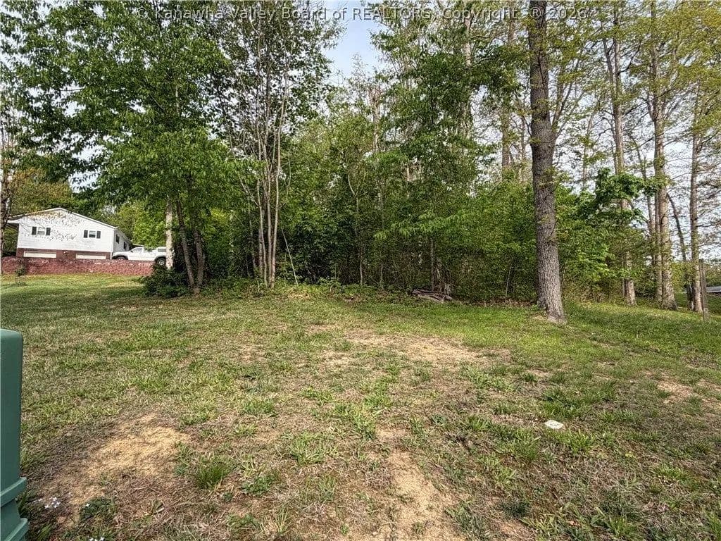 Lots & Land-Other in Elkview - Elkview, West Virginia, 25071