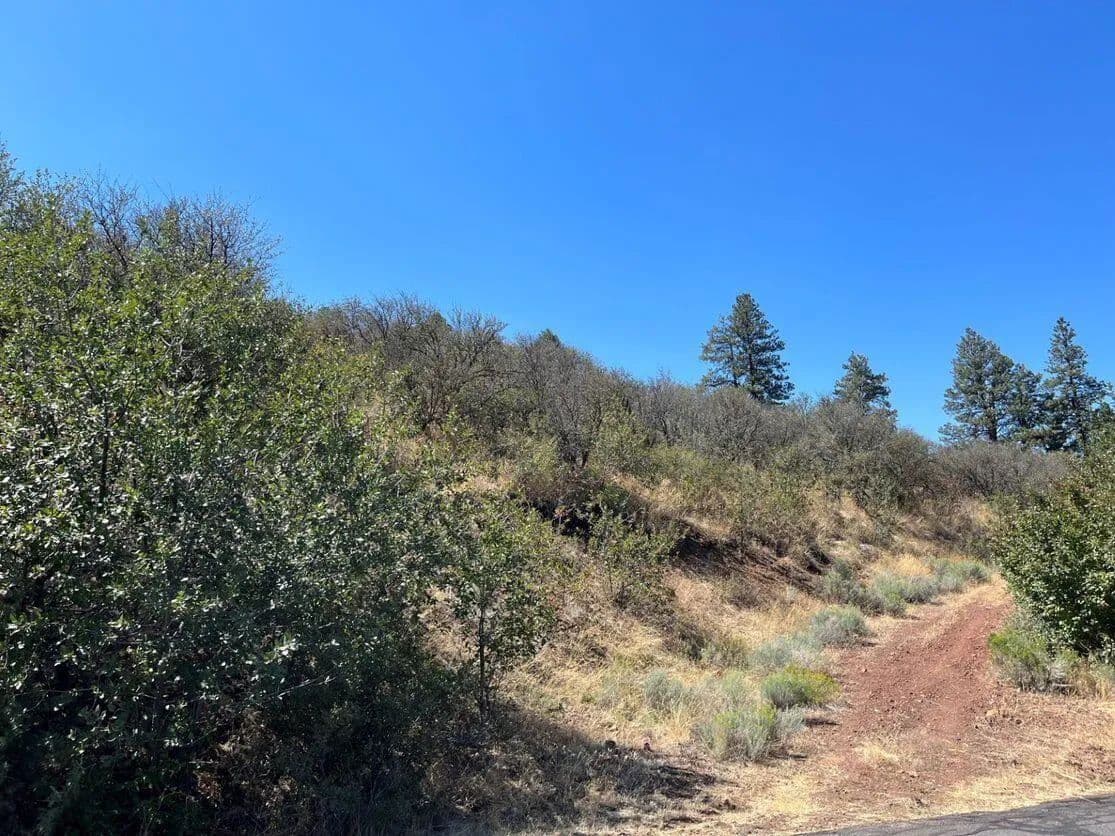 Lots & Land-Other in Klamath Falls - Klamath Falls, Oregon, 97601