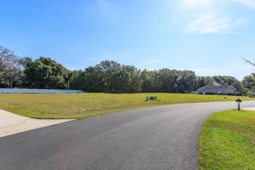 Property from 1005 MYRTLE BREEZES COURT - KW