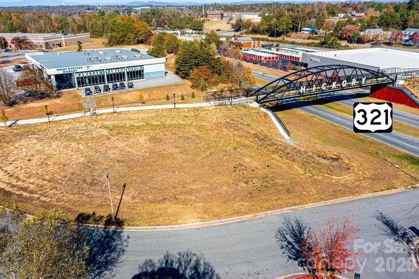 Lots & Land-Other in Hickory