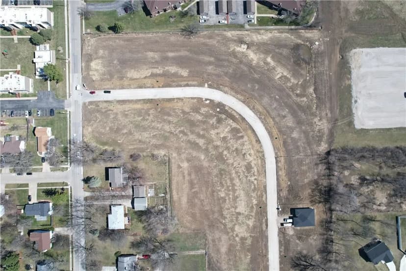 Property from 4400 SW 23rd Street - KW
