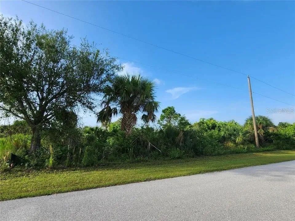 Vacant Land in Port Charlotte - Port Charlotte, Florida, 33981