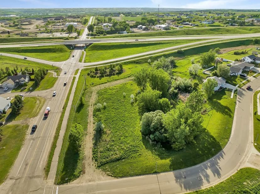 Lots & Land-Other in Minot