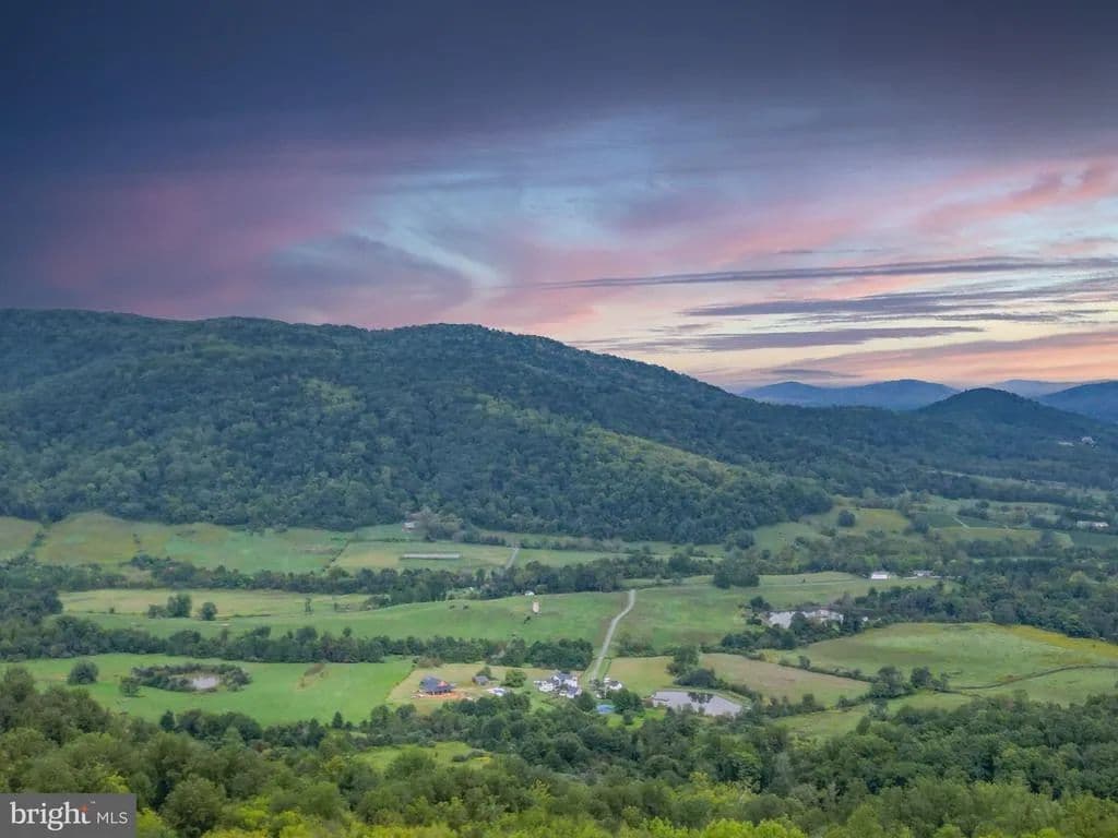 315.81 Acres of Land for Sale in WASHINGTON, VA - Washington, Virginia, 22747