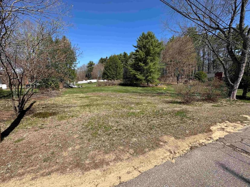 Vacant Land in Gilford
