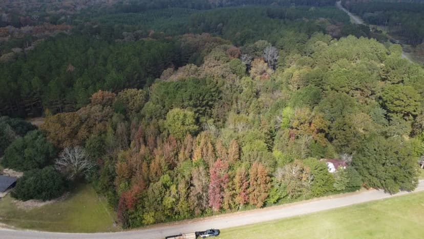 4.6 Acres Bordering Circle Bar Ranch