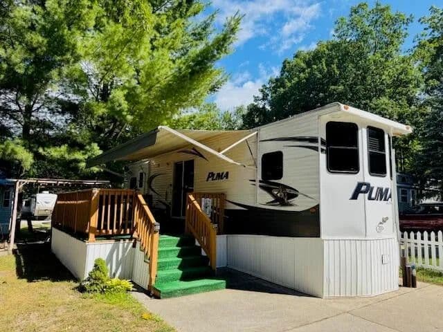 Lots & Land-Other in Houghton Lake