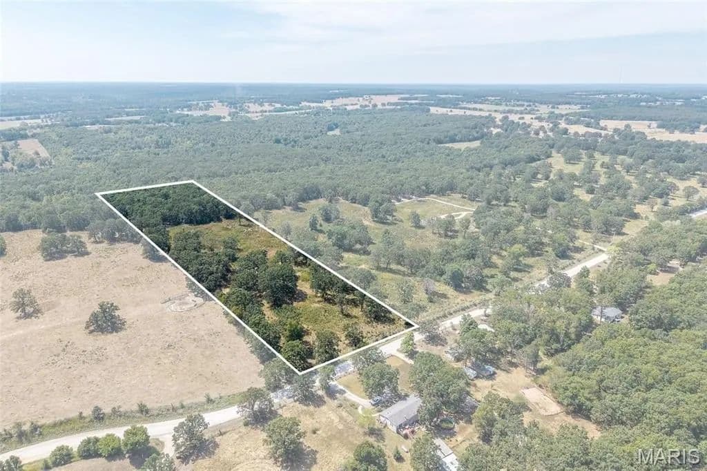 Lots & Land-Other in Lebanon - Lebanon, Missouri, 65536