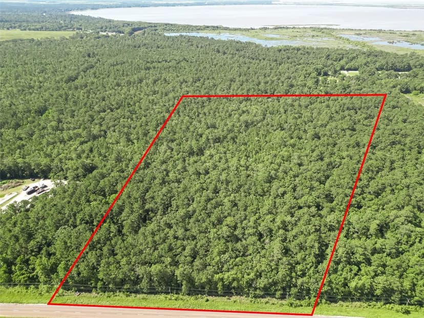 Vacant Land in Wallisville