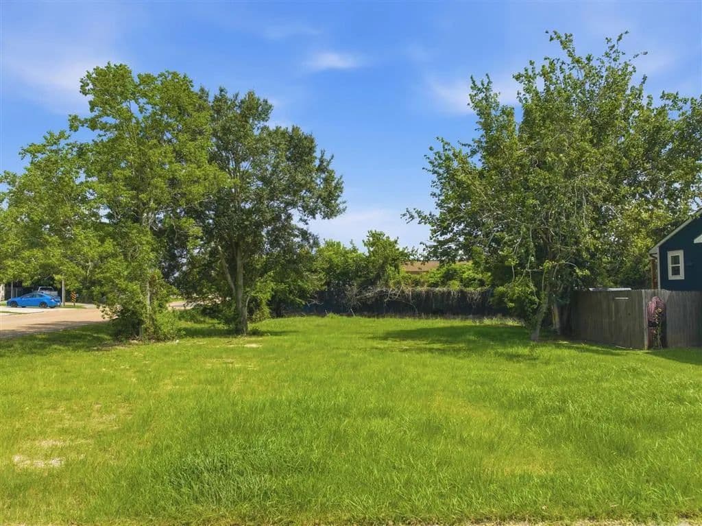 Lots & Land-Other in Lake Charles - Lake Charles, Louisiana, 70601