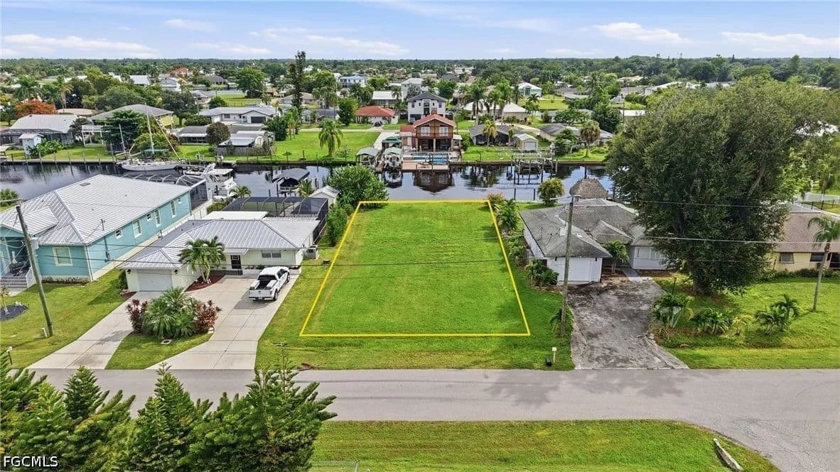 0.19 Acres of Land for Sale in Fort Myers, FL - Fort Myers, Florida, 33905