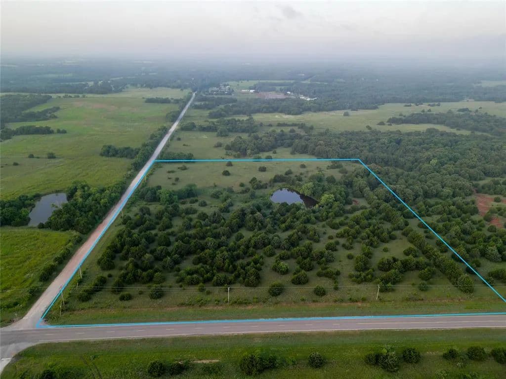 14.12 Acres of Land for Sale in Achille, OK - Achille, Oklahoma, 74874