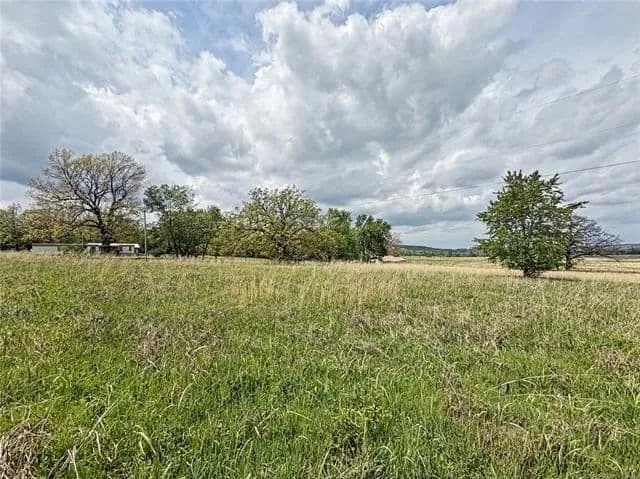 Lots & Land-Other in Stilwell - Stilwell, Oklahoma, 74960