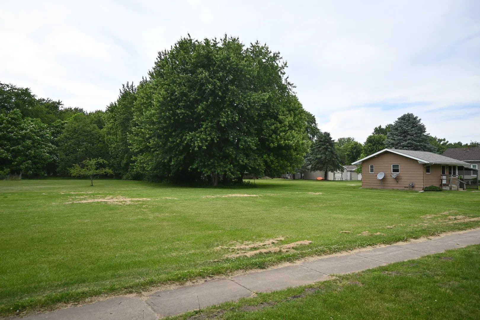 Property from 285 N Mitchell Street - KW - Braidwood, Illinois, 60408