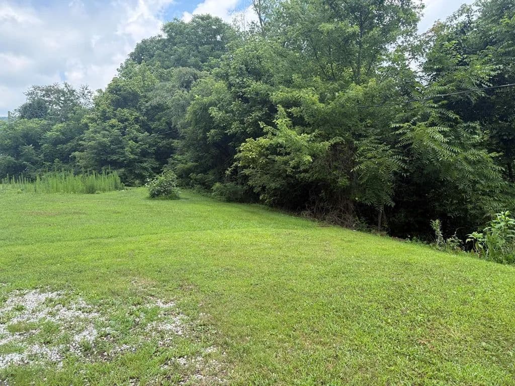 Lots & Land-Other in Salyersville - Salyersville, Kentucky, 41465