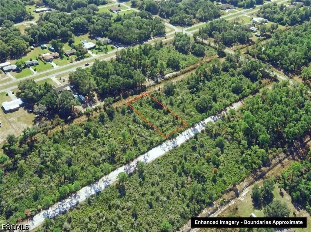 0.5 Acres of Land for Sale in Indian Lake Estates, FL - Florida, 33855