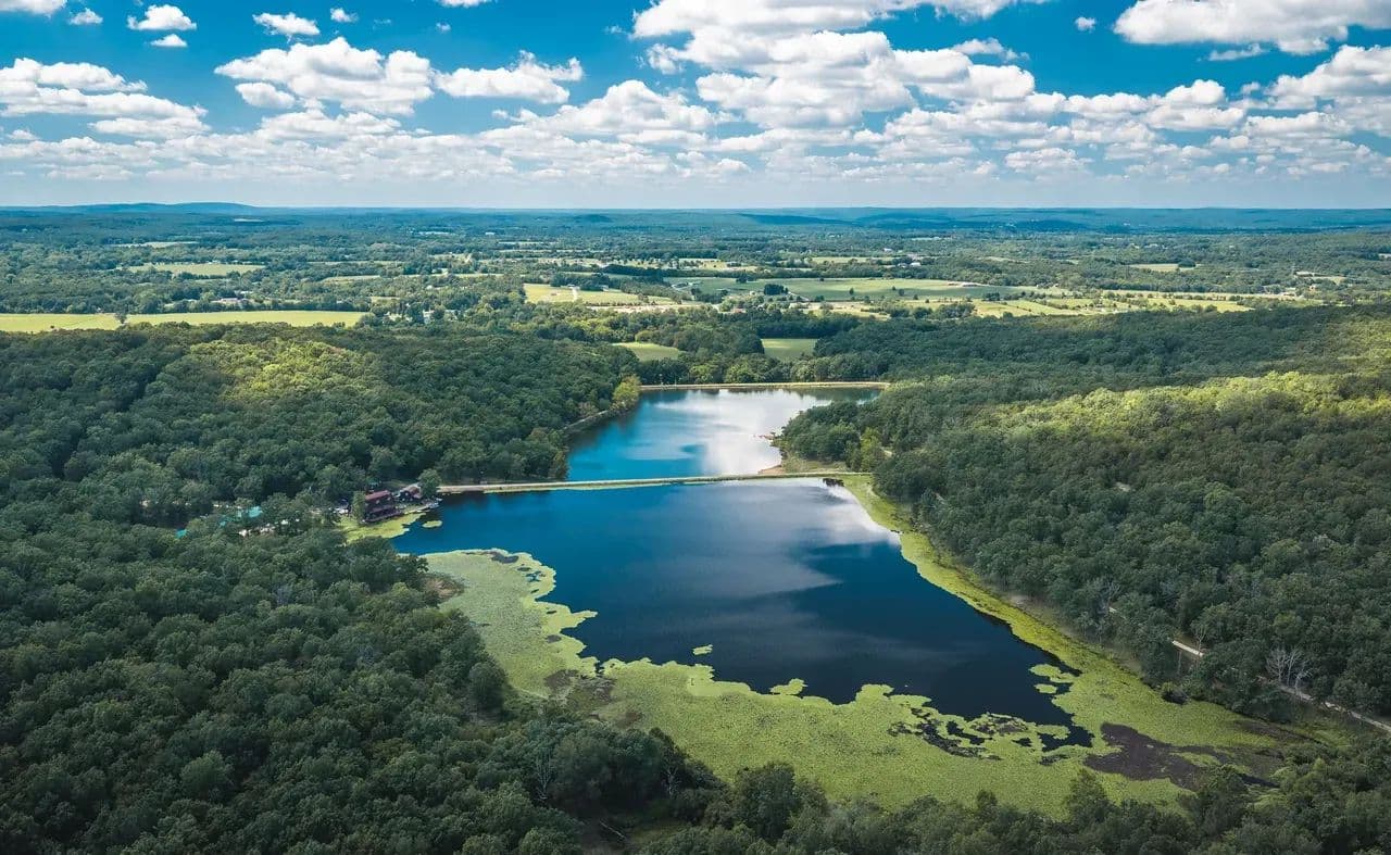 Twin Lakes Whitetail - Bismarck, Missouri, 63624