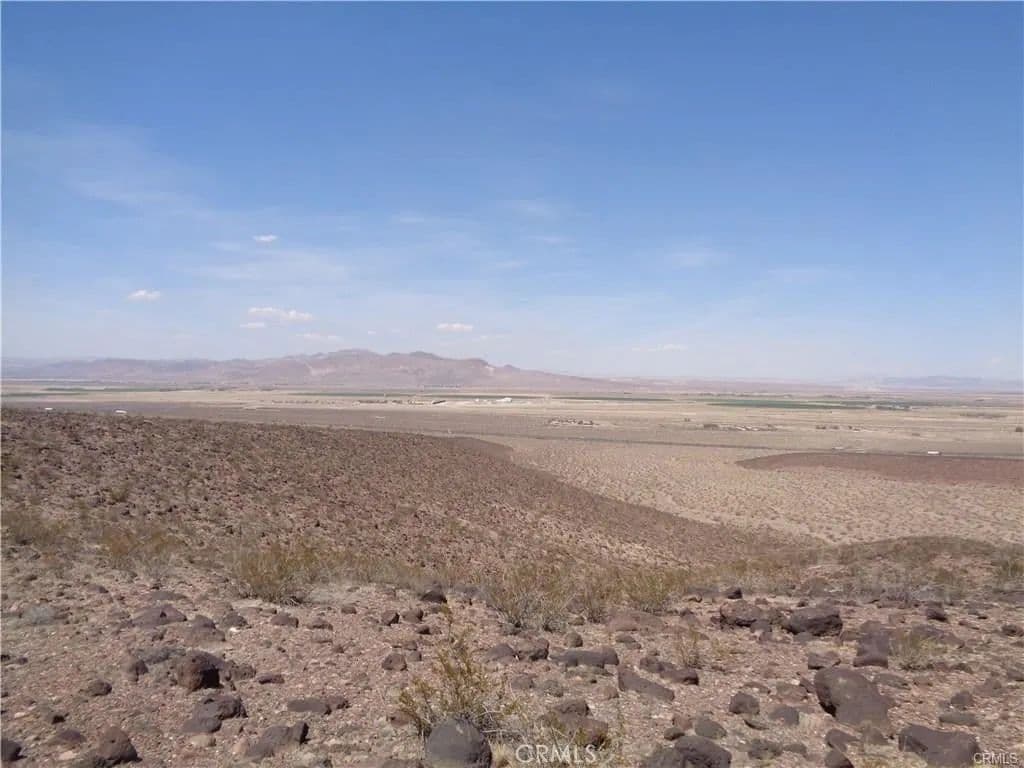 Lots & Land-Other in Newberry Springs - Newberry Springs, California, 92327