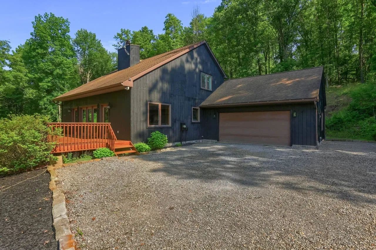 707 Little Creek Rd - Evans City, Pennsylvania, 16033