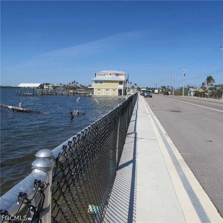 Vacant Land in Matlacha - Matlacha, Florida, 33993