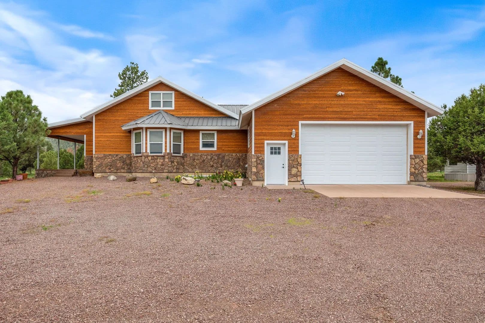 The Landmark - Nutrioso, Arizona, 85932