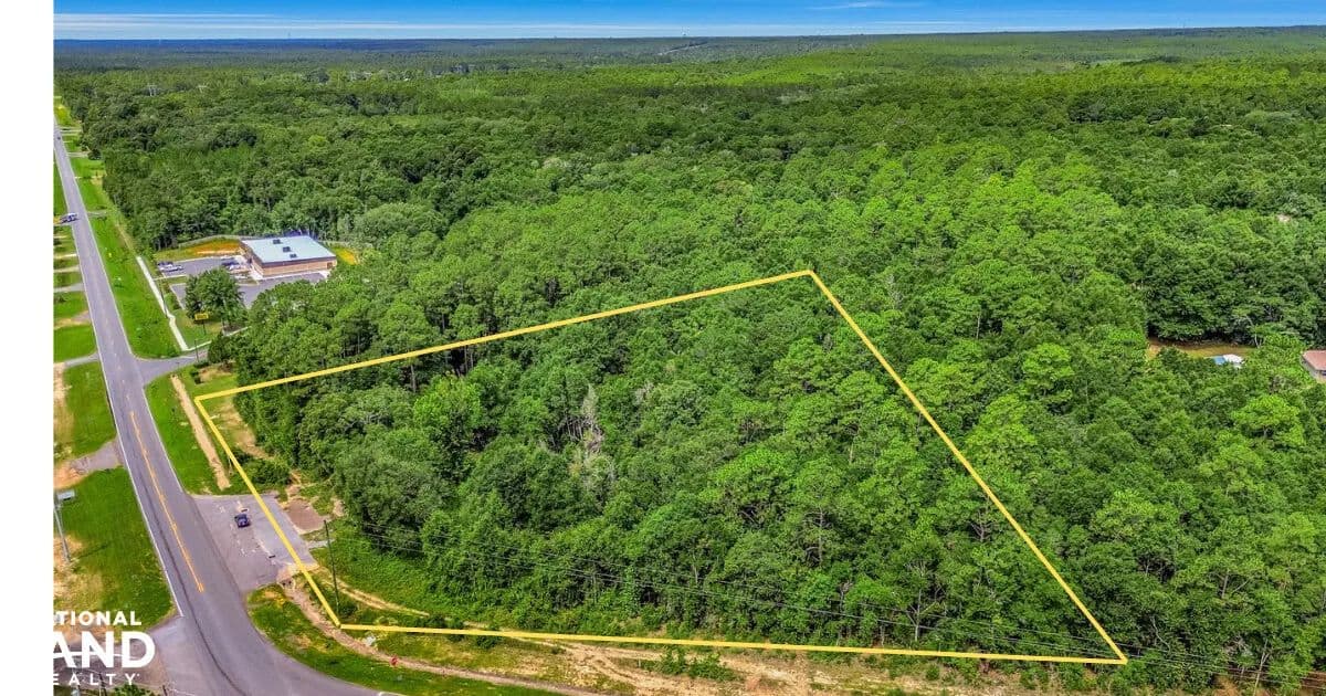 Commercial Building Site in Milton - Milton, Florida, 32570
