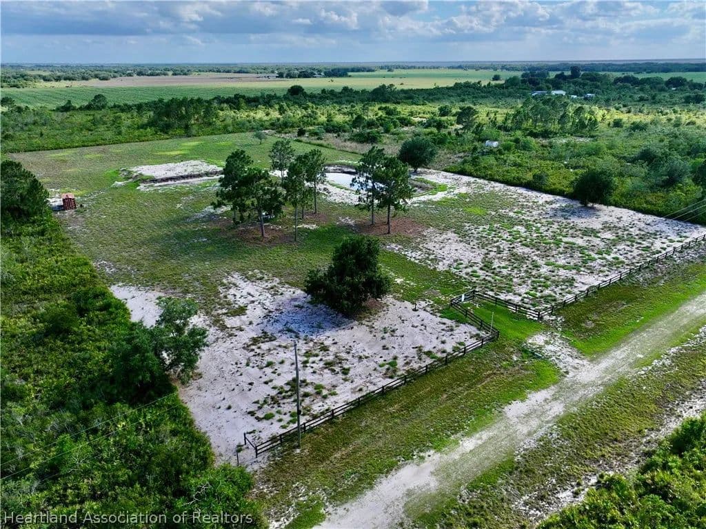 Property from 2901 Lariat Drive - KW - Lorida, Florida, 33857