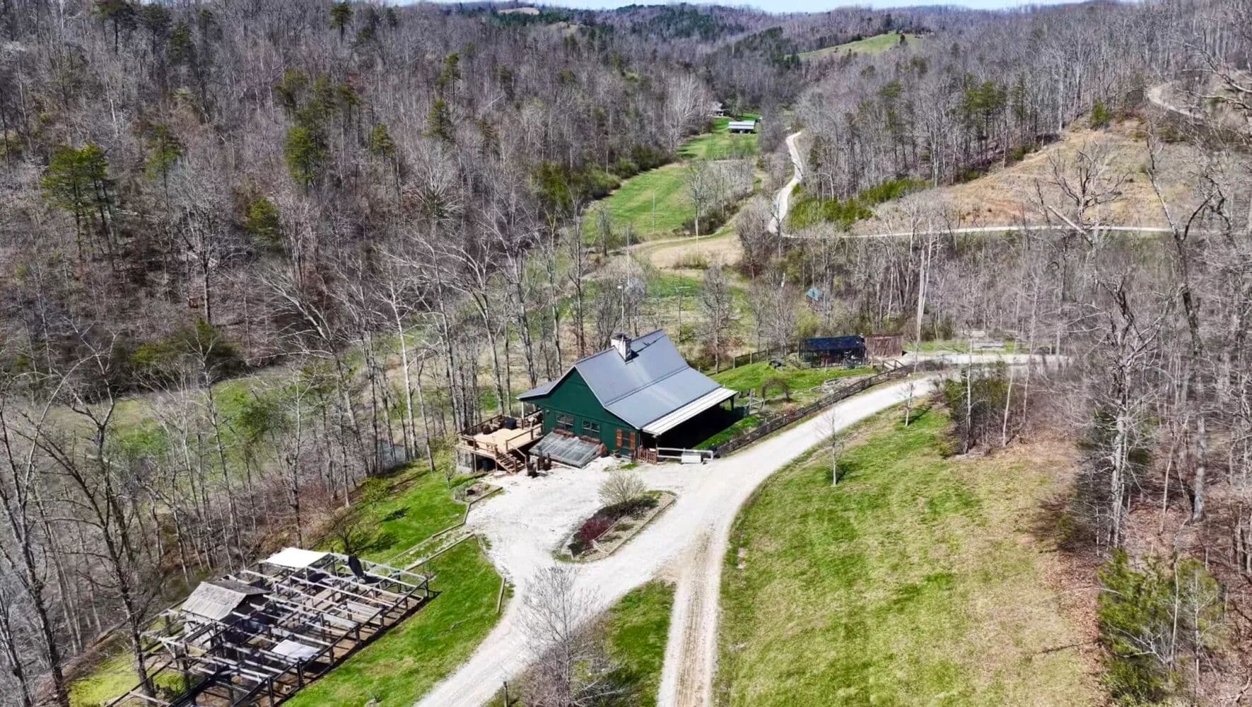 Witheniwe Family Compound - Louisa, Kentucky, 41230