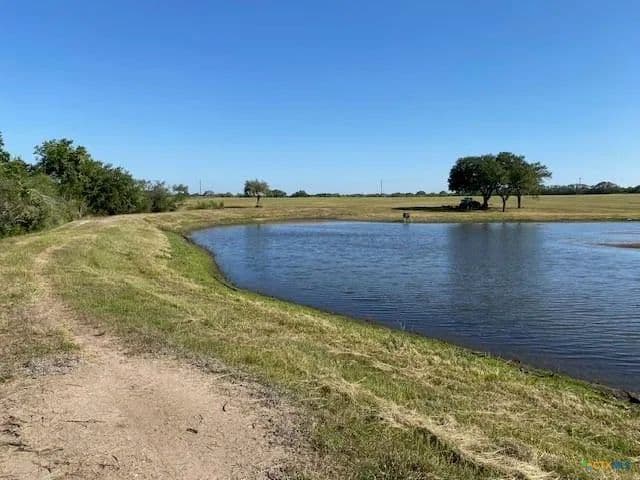 8438,8440 Hwy 183, Goliad, Texas 77963