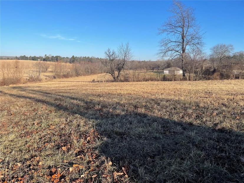 Land -Single Family Acreage in Salem