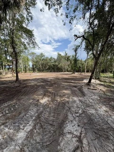 1.9 Acres of Land for Sale in CRESCENT CITY, FL - Crescent City, Florida, 32112