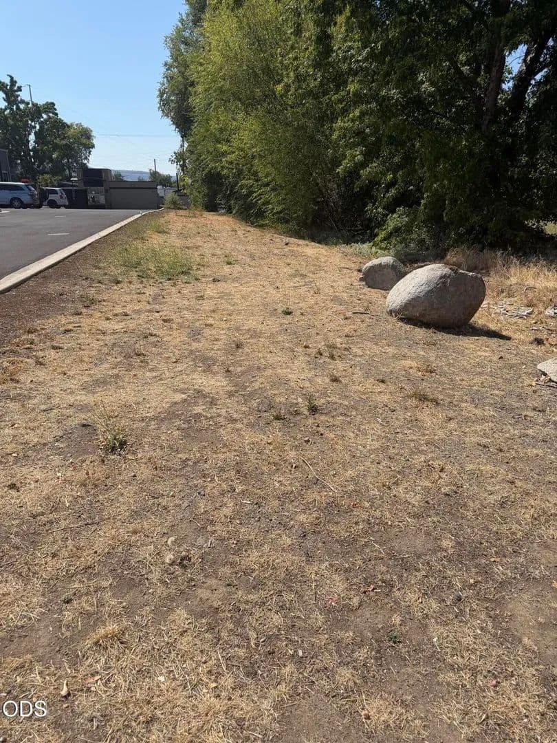Lots & Land-Other in Medford - Medford, Oregon, 97504