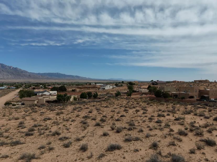 Property from Honduras Unit: 17 Block: 114 Lot: 13 Road NE - KW