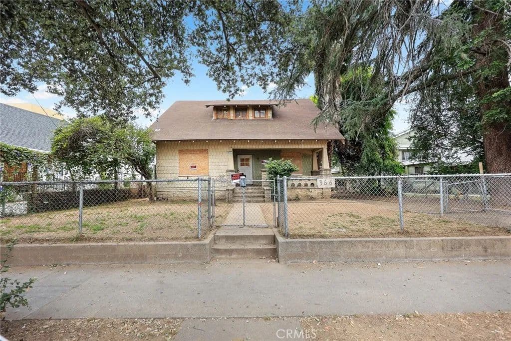 Property from 366 E Orange Grove - KW - Pasadena, California, 91104
