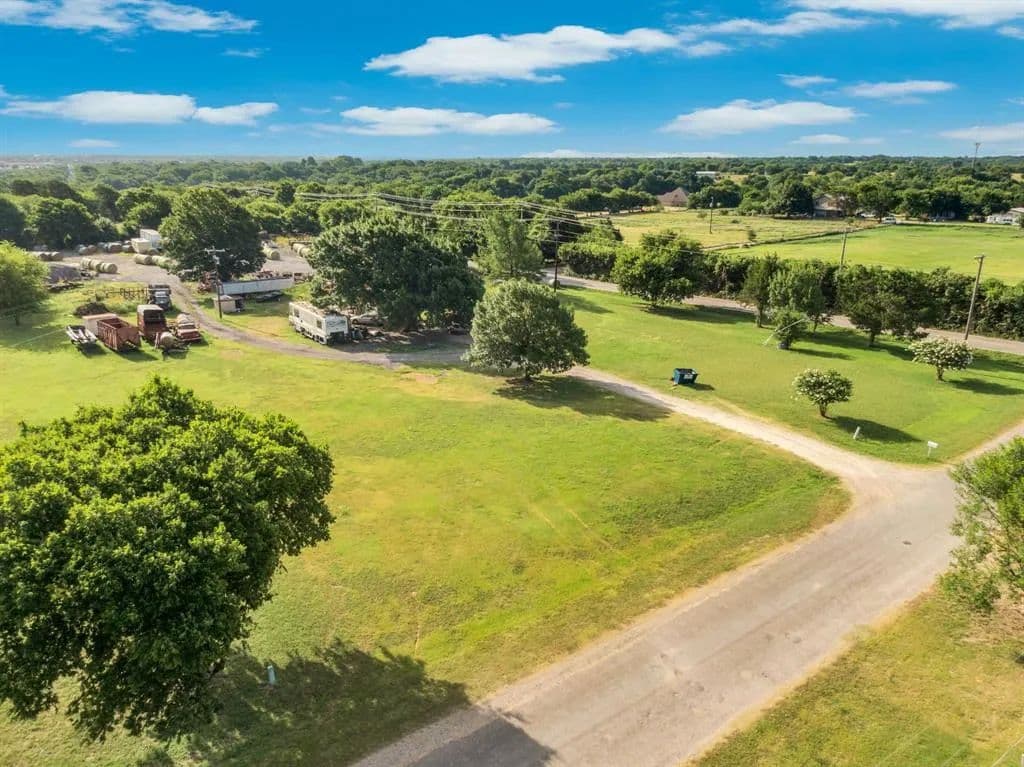 Vacant Land in Midlothian - Midlothian, Texas, 76065