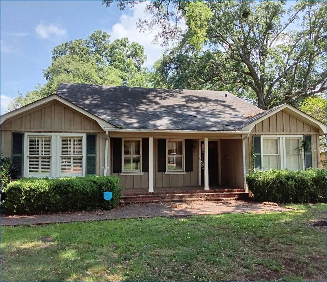 Home in Sunflower County at 607 East Percy Street in Indianola, MS - Indianola, Mississippi, 38751
