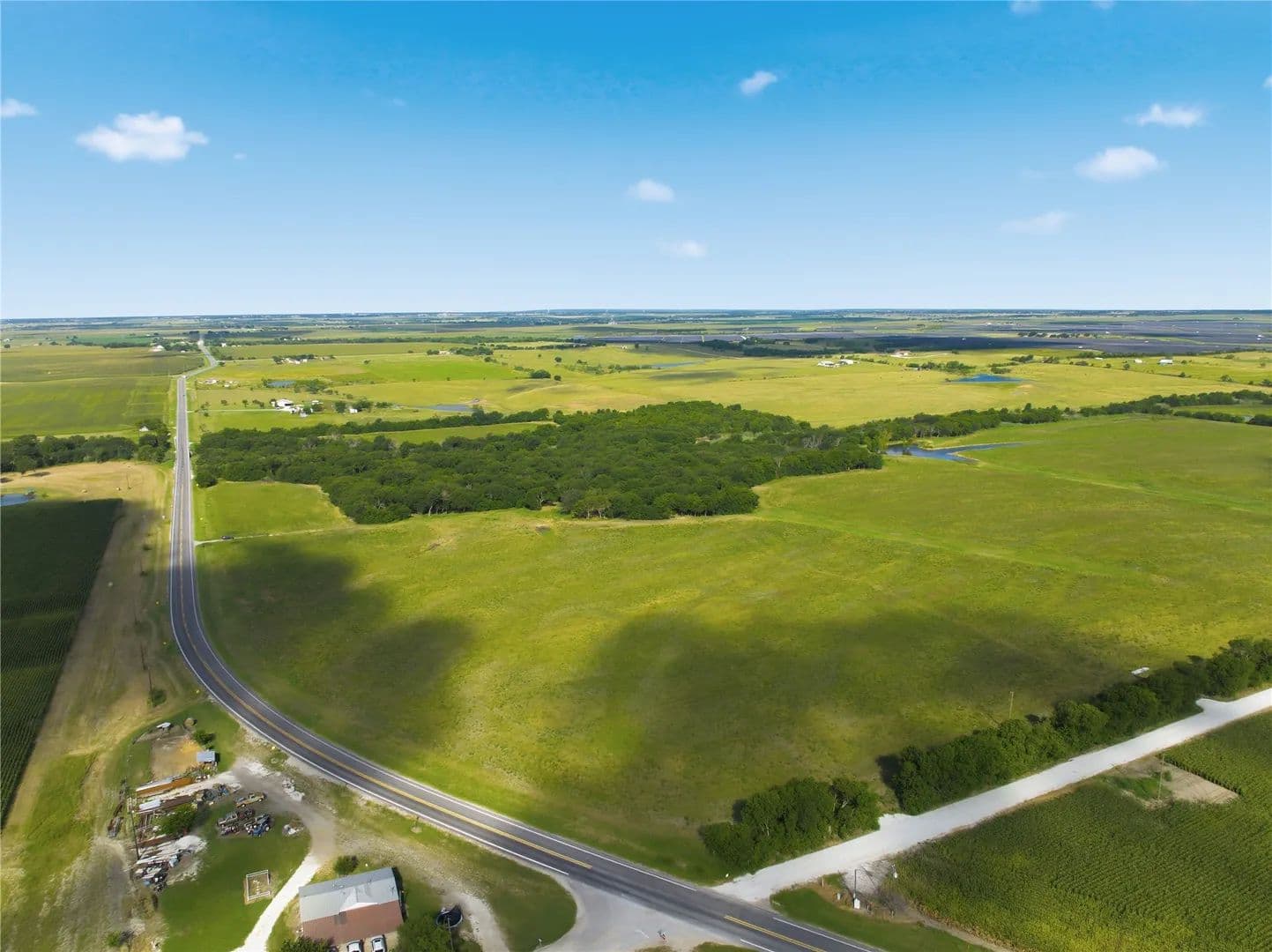 35 Acres of Land for Sale in Abbott, TX - Abbott, Texas, 76621