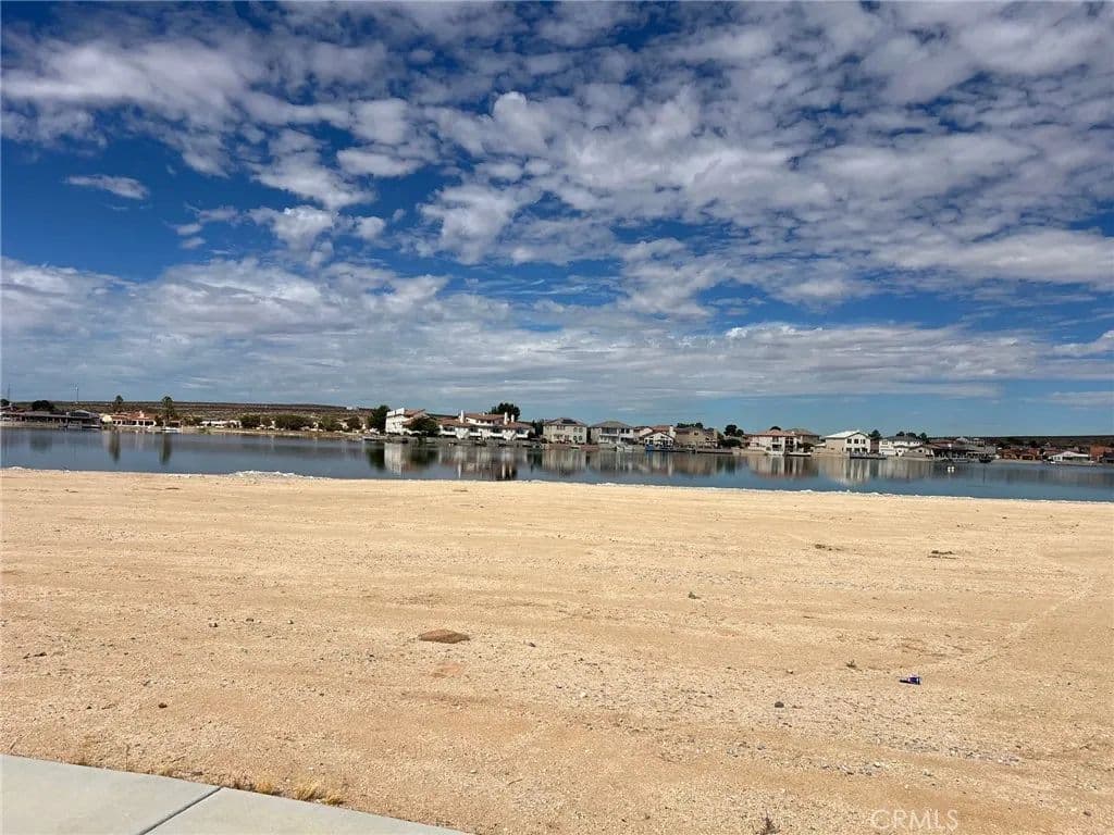 Vacant Land in Helendale - Helendale, California, 92342