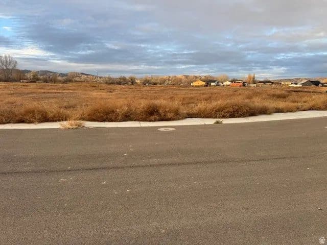 Land -Single Family Acreage in Vernal - Vernal, Utah, 84078
