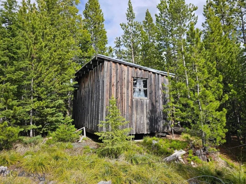 15.5 Acres of Land for Sale in Elliston, MT - Elliston, Montana, 59728