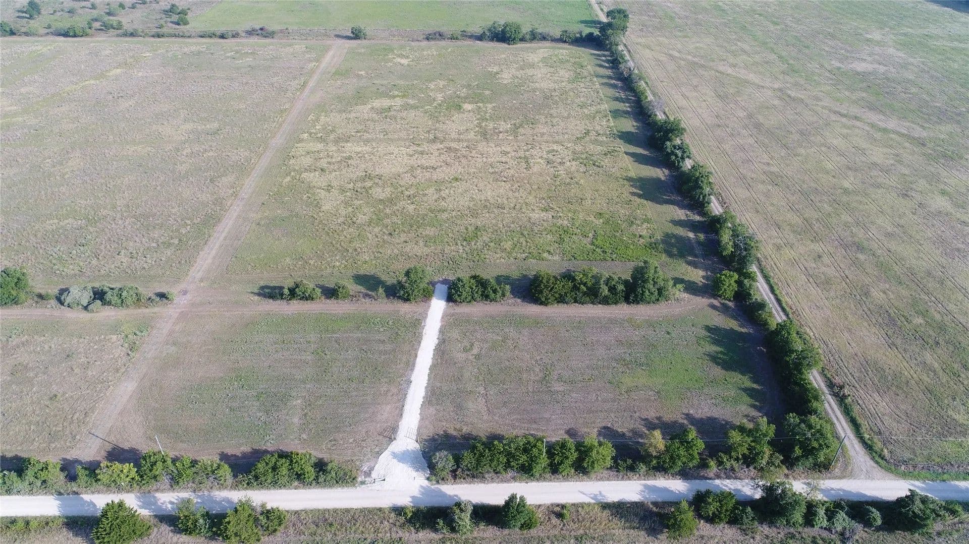 Lots & Land-Other in Corsicana - Corsicana, Texas, 75109