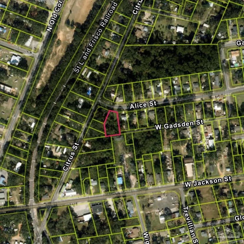 Lots & Land-Other in Pensacola