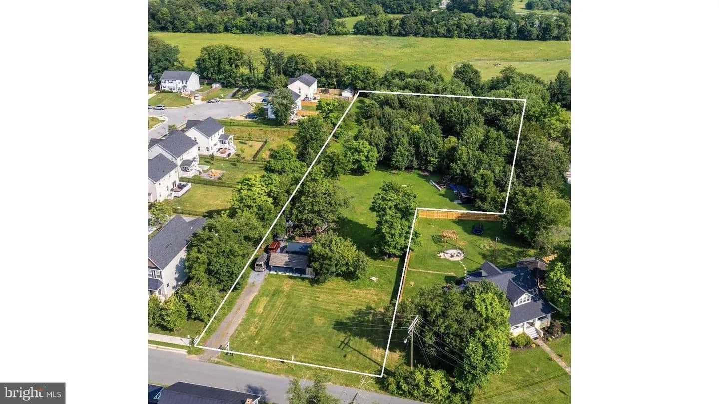 Vacant Land in Lovettsville - Lovettsville, Virginia, 20180