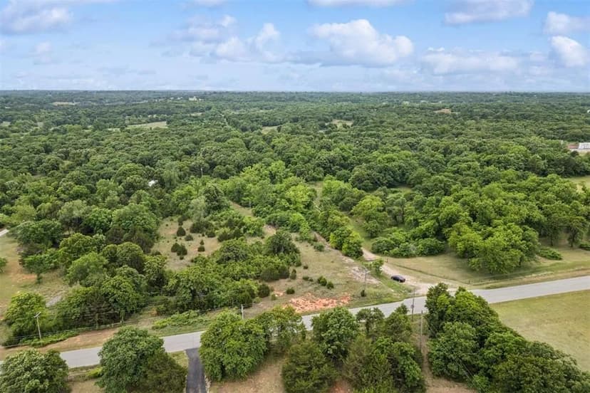 Property from 11402 E Post Oak Road - KW
