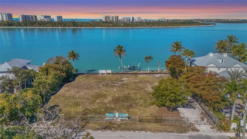Vacant Land in Sarasota